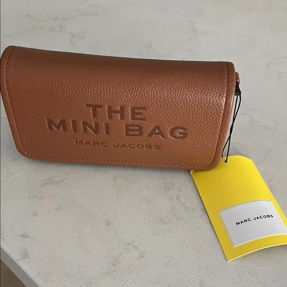 New Marc Jacobs Mini Bag in Tan - Picture 2 of 7